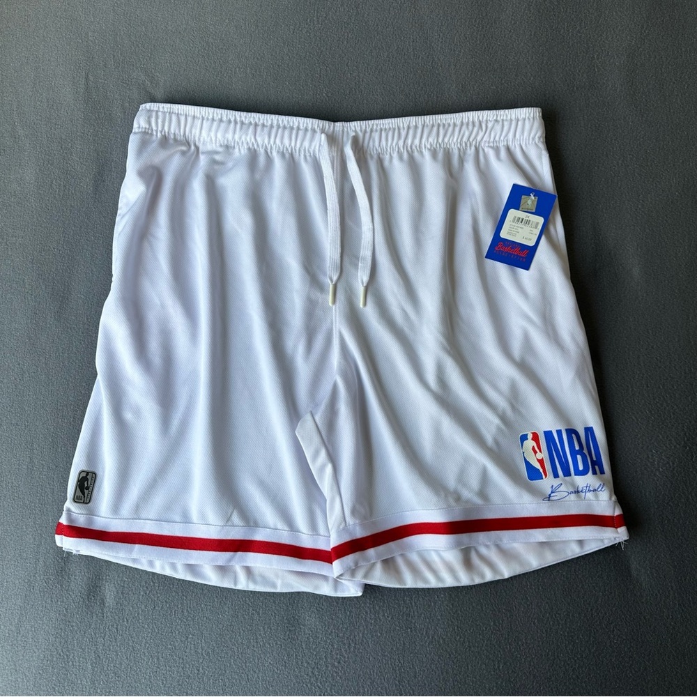 NBA Classic Zone Defense At The Knee Basketball Shorts Men's 2XL 8" Inseam - NEW